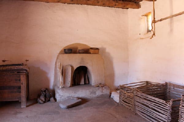 Golondrinas Placita, El Cuarto de los Cautivos y los Criado, The Captives’ and Servants’ Room