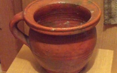 El Bacin: The Chamber Pot